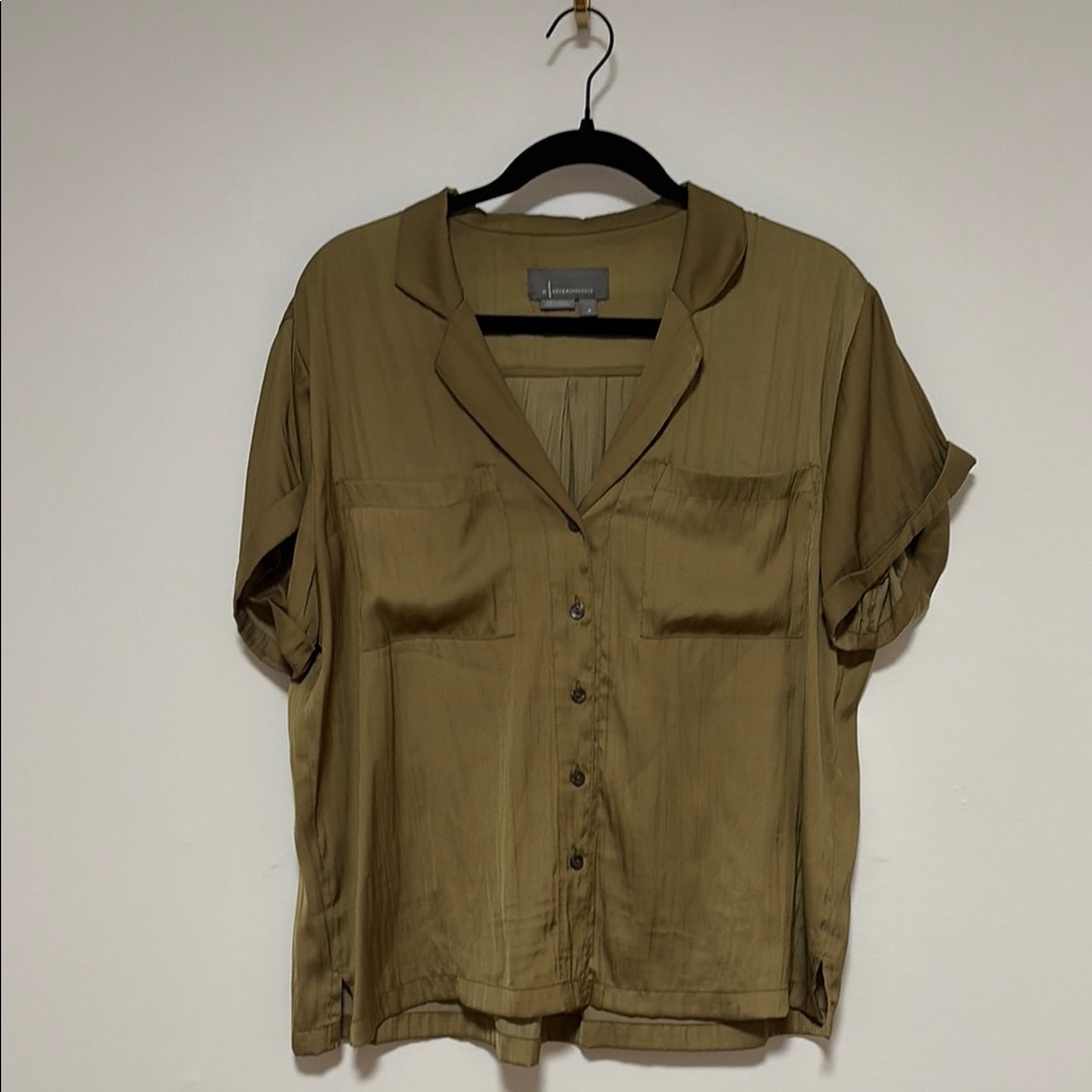Anthropologie Olive Green Short-Sleeve Button-Down Shirt